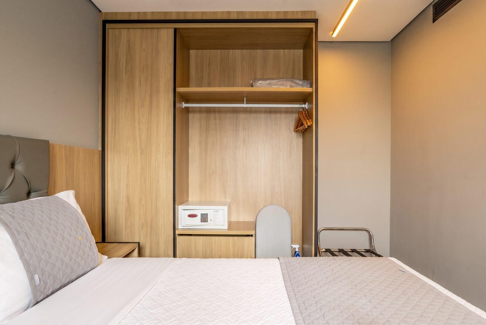 Apartamento 1 Quarto (Queen) e Sala com Sofá-cama 12