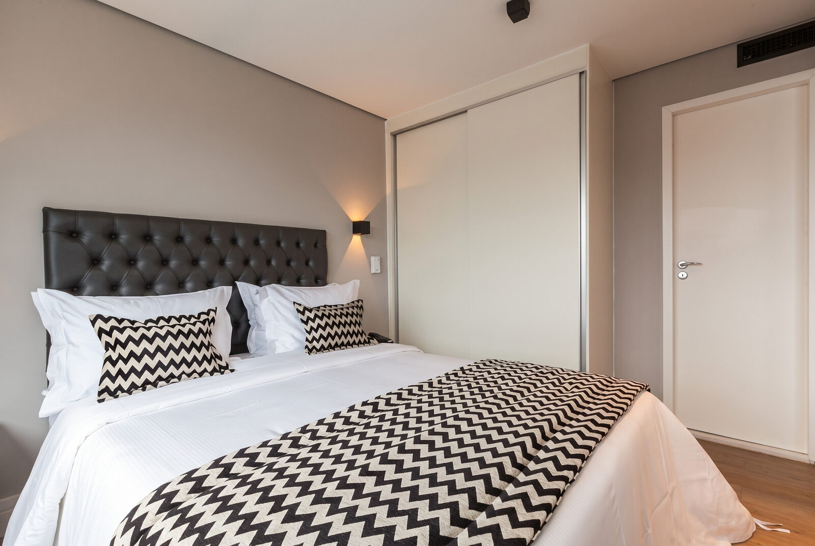 Apartamento 1 Quarto (Queen + Solteiro) e Sala com Sofá-cama 16
