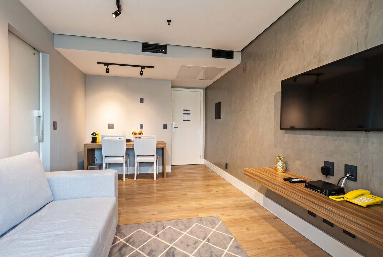 Apartamento 1 Quarto (Queen + Solteiro) e Sala com Sofá-cama 9