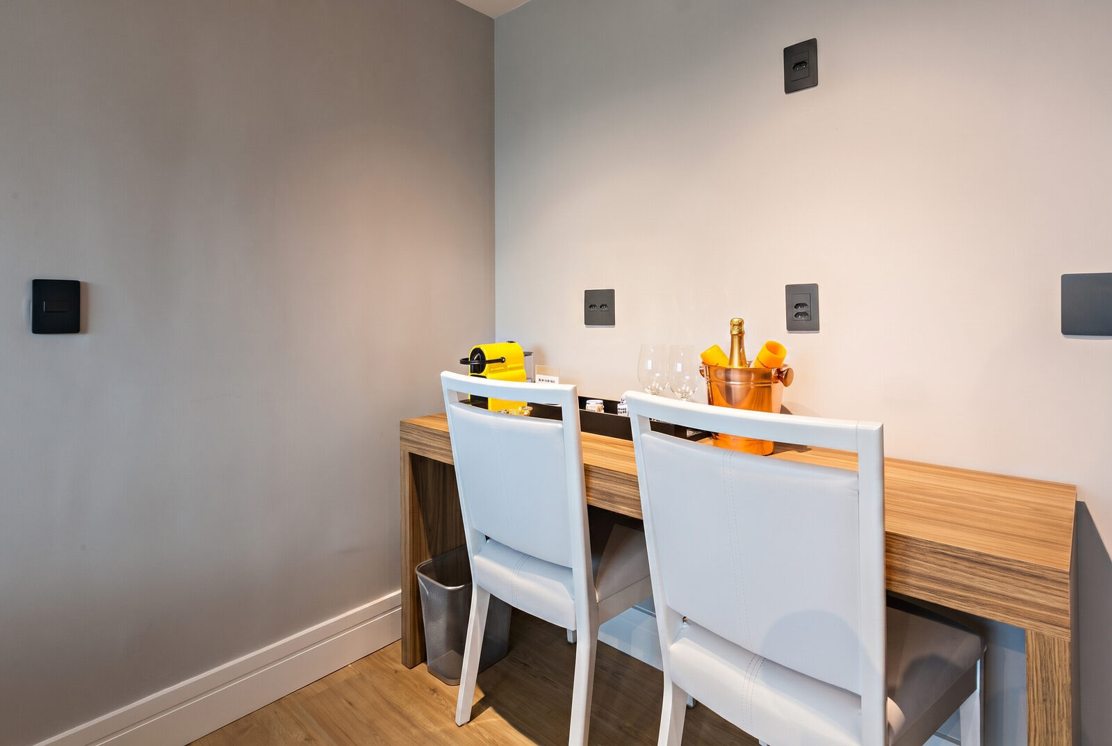 Apartamento 1 Quarto (Queen + Solteiro) e Sala com Sofá-cama 10