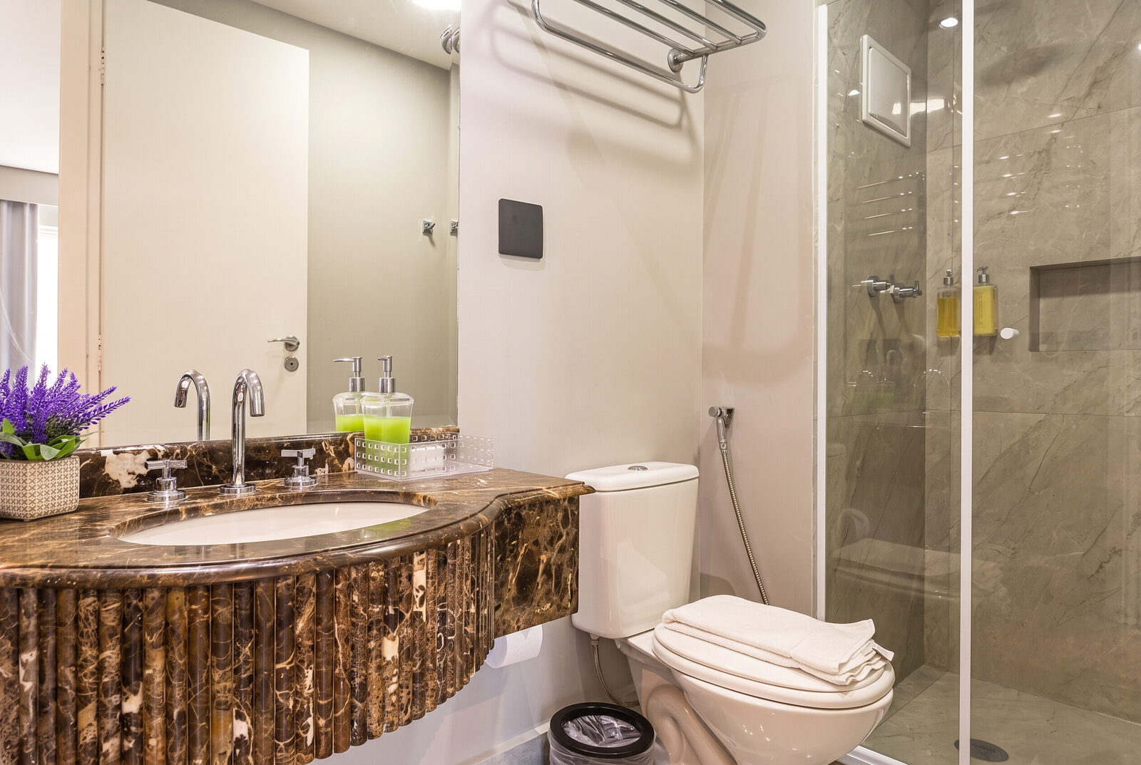 Apartamento Queen, Solteiro e Sofá-cama 18