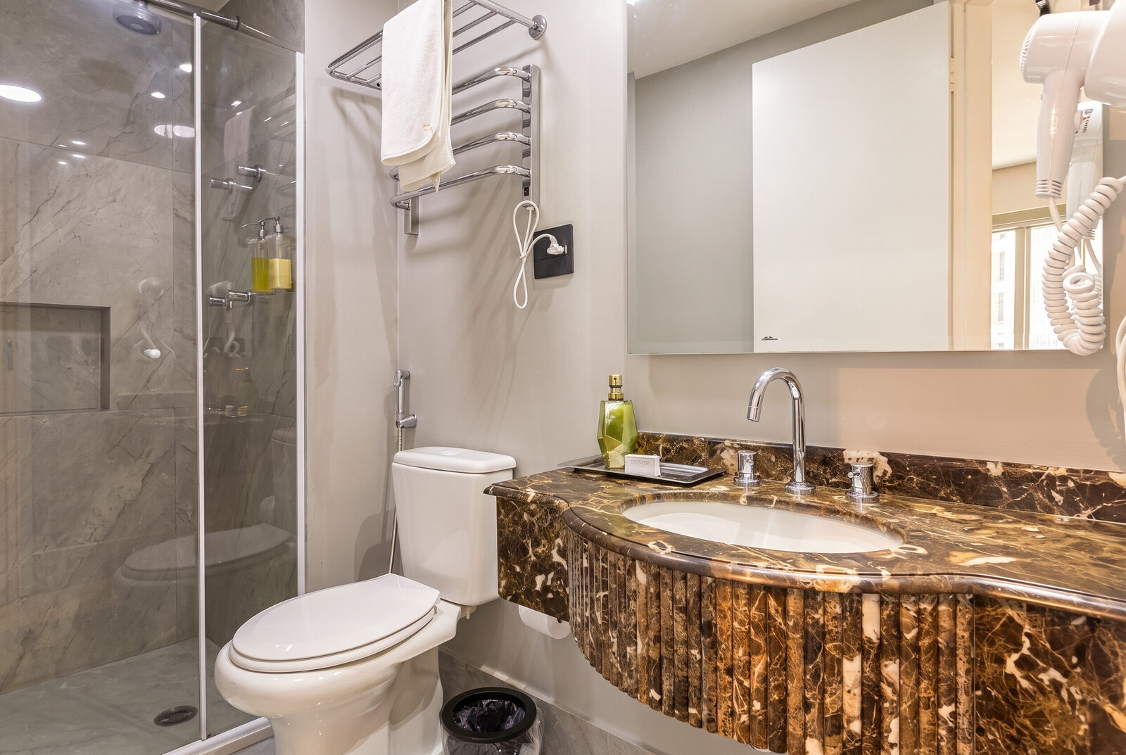 Apartamento Queen, Solteiro e Sofá-cama 5